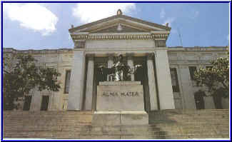 Havana Universität (In Vedado-Plaza). Klicken für Details sehen