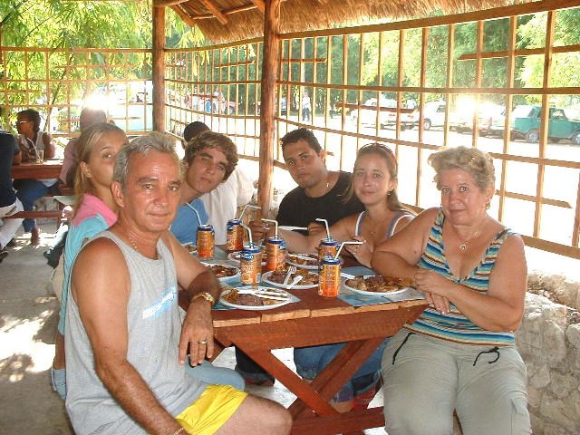 Cafeteria en Rodeo- Click to enlarge -