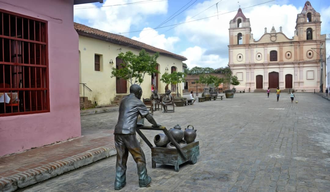 La Ciudad de los Tinajones, Camagey City